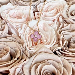 🔥SOLD🔥Van Cleef & Arpels Holiday Pendant🔥